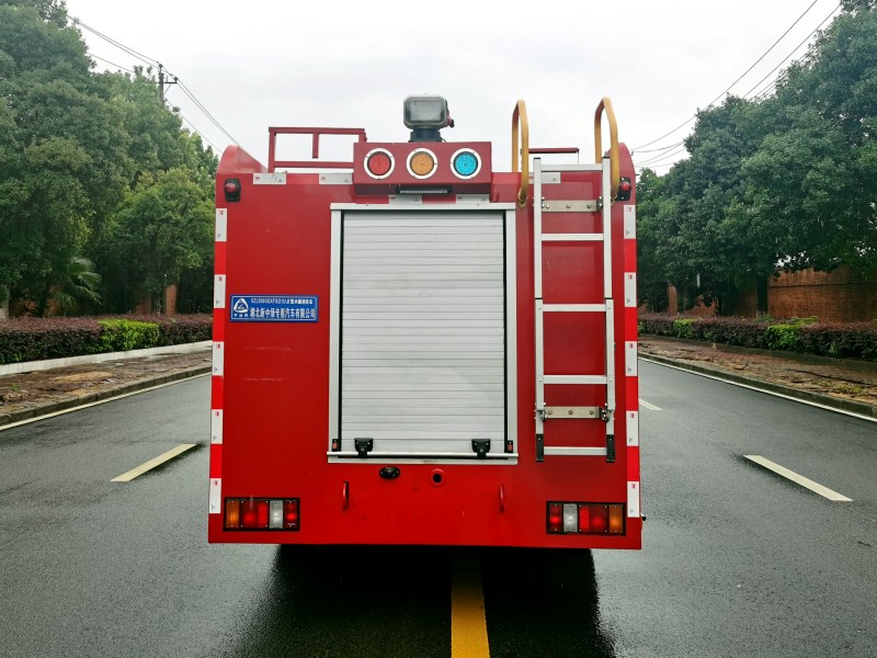 江鈴順達(dá) 1.5噸 水罐消防車