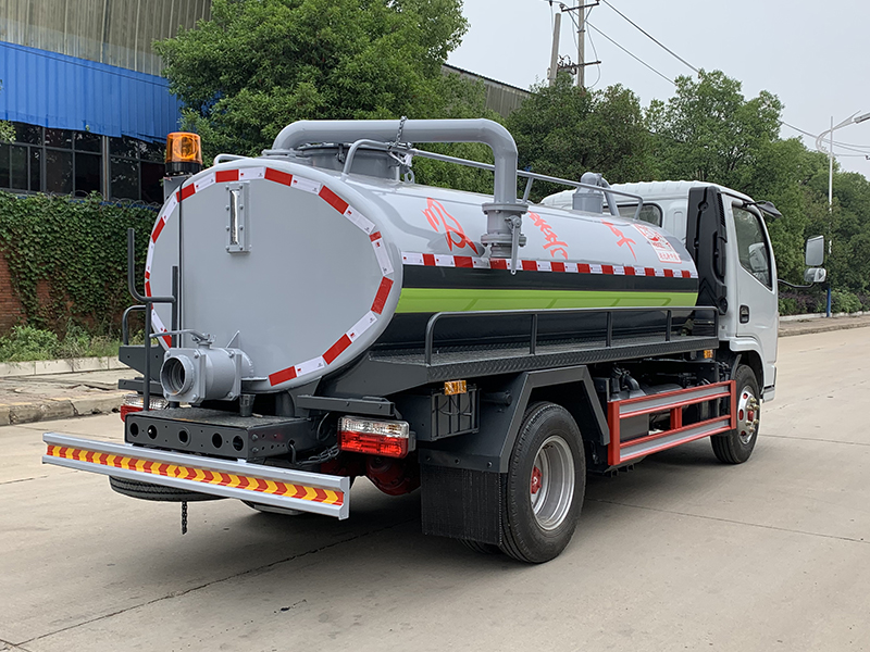 東風D6 2方 吸糞車