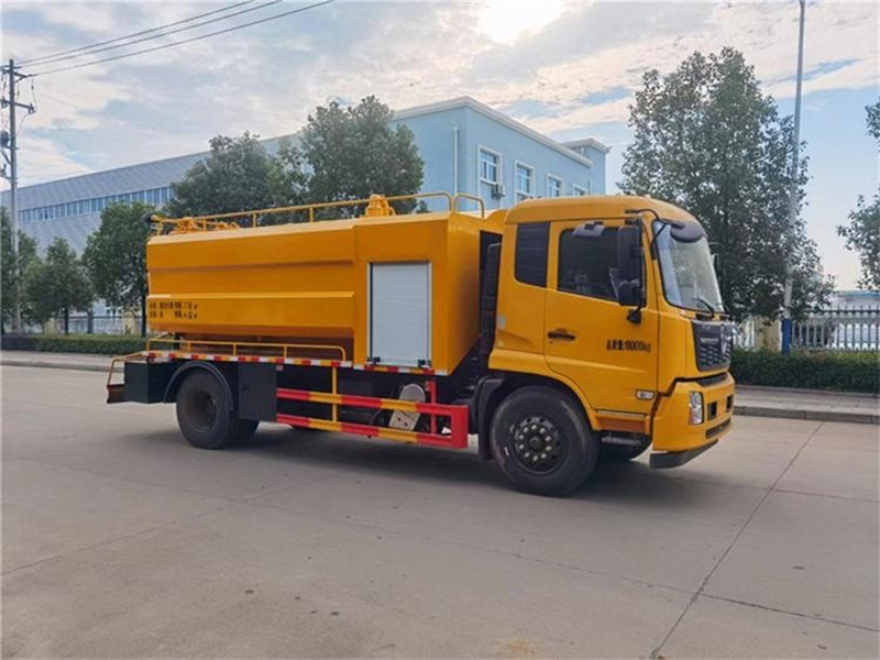 東風(fēng)天錦 清洗吸污車