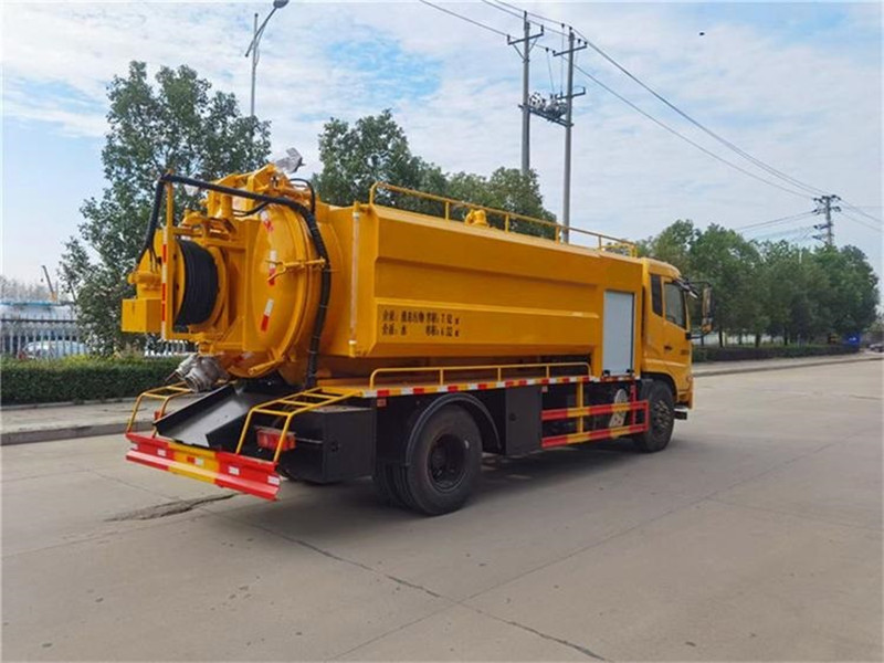 東風(fēng)天錦 清洗吸污車