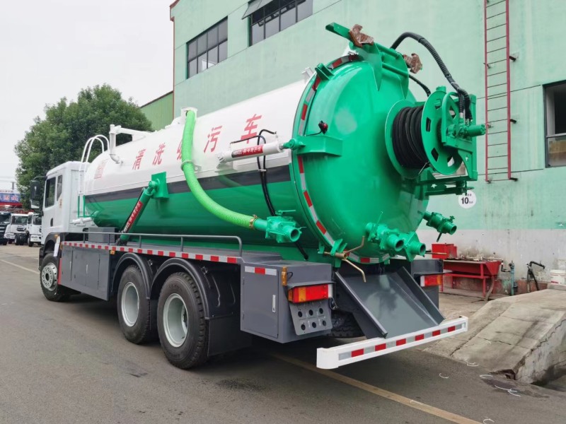 東風(fēng)華神T5 清洗吸污車