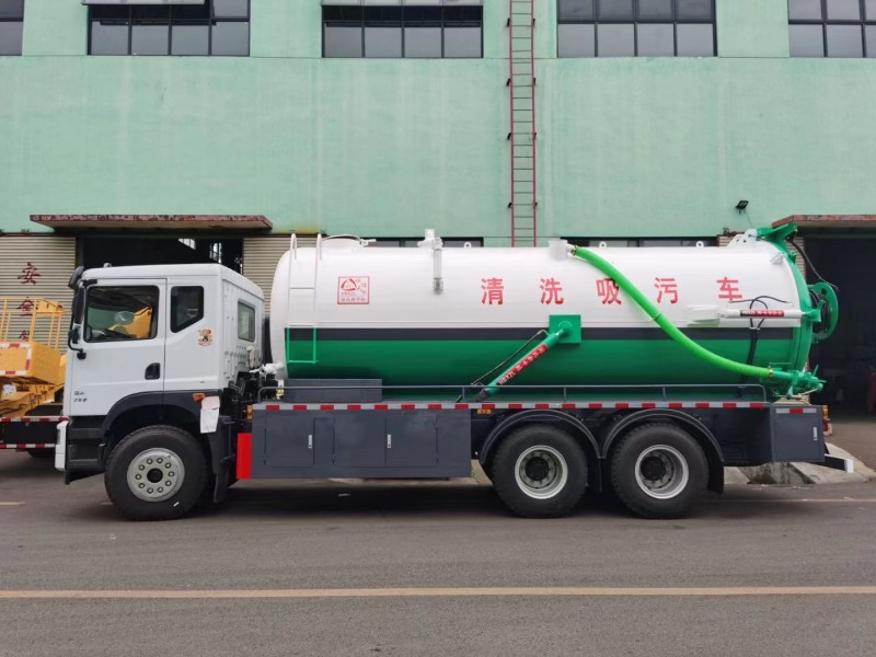 東風(fēng)華神T5 清洗吸污車