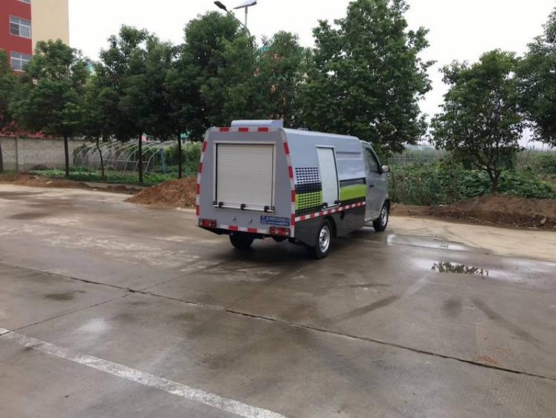 長安 路面養(yǎng)護車